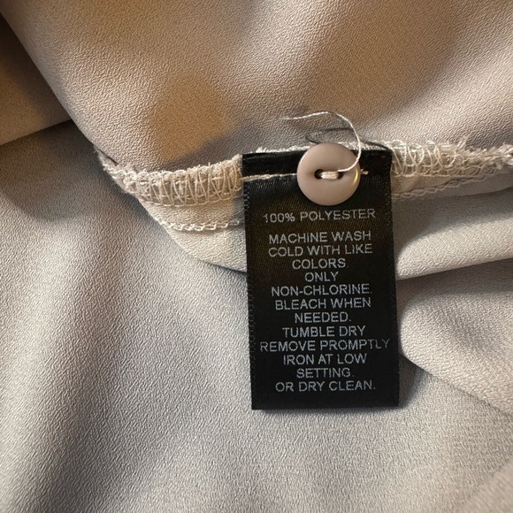 Saks Fifth Avenue top - Picture 5 of 8